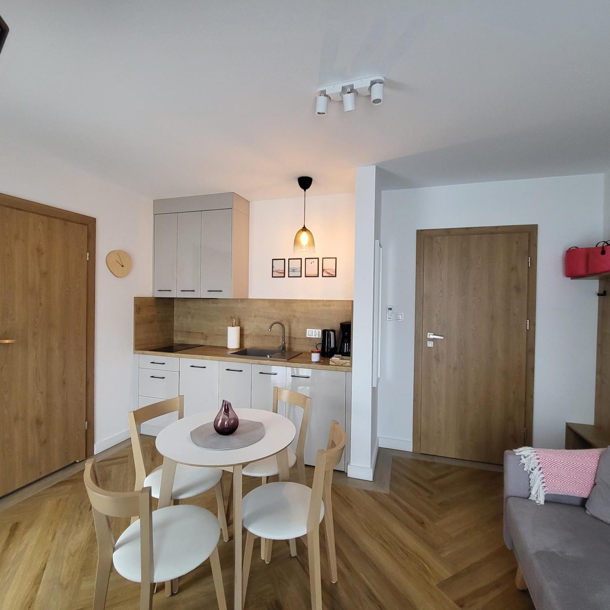 Apartamenty Julia Apartamenty Ozonowane Устроне Морске Екстериор снимка