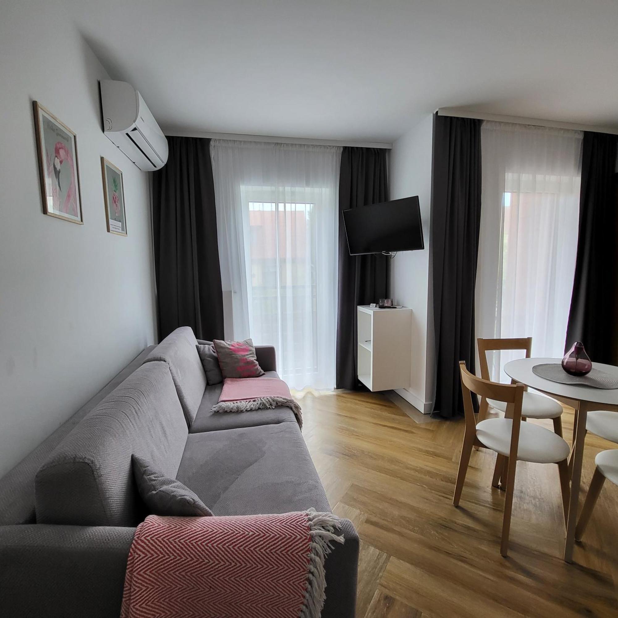 Apartamenty Julia Apartamenty Ozonowane Устроне Морске Екстериор снимка